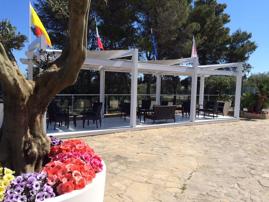 Calanica Resort Чефалу Екстериор снимка