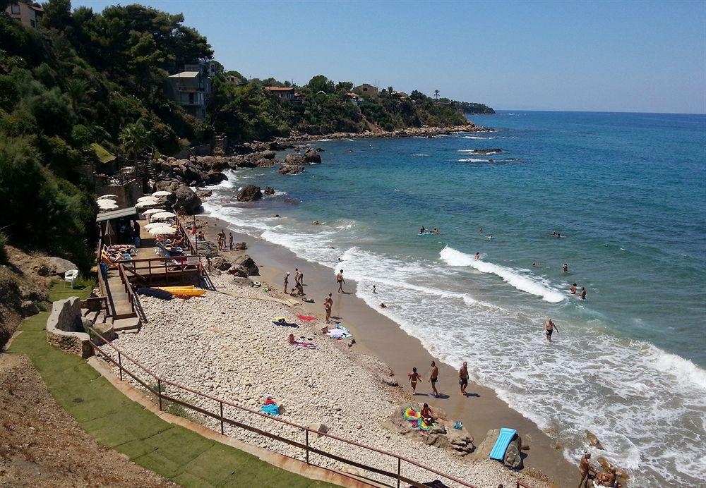 Calanica Resort Чефалу Екстериор снимка